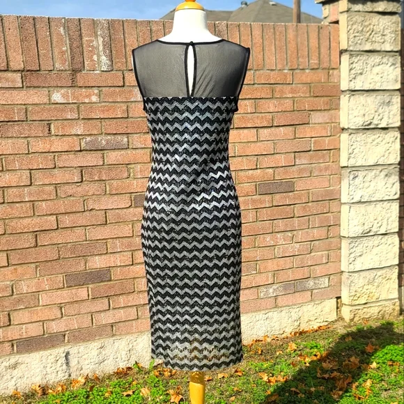 R & M Richards sequin dress - Picture 5 of 7